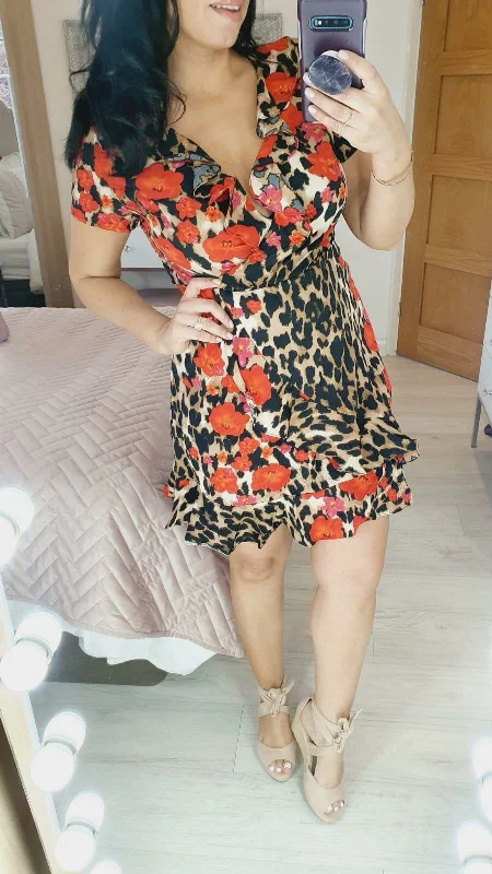 Hot Deal Williamson Red Flower Print Leopard Ruffle Wrap Dress