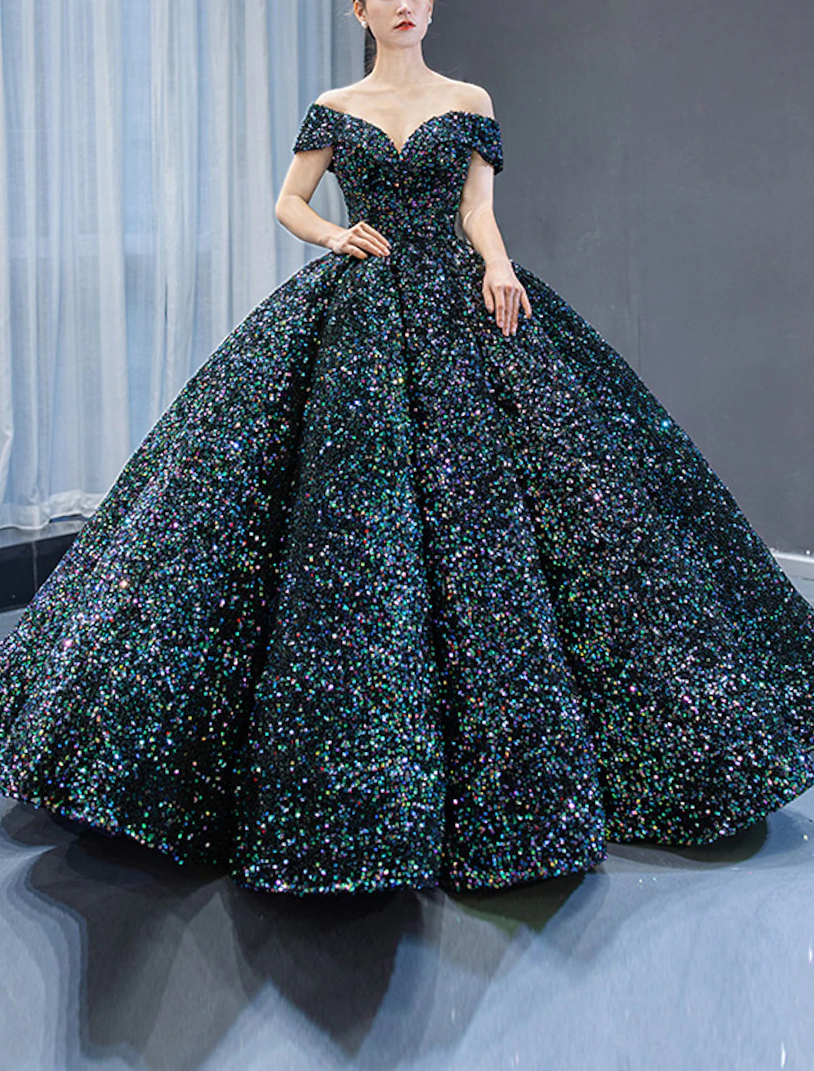 YEAR-End Clearance Ball Gown Party Dress Luxurious Sparkle Quinceanera Formal Evening Birthday Dress Off Shoulder Sleeveless Sequined with Pleats Sequin