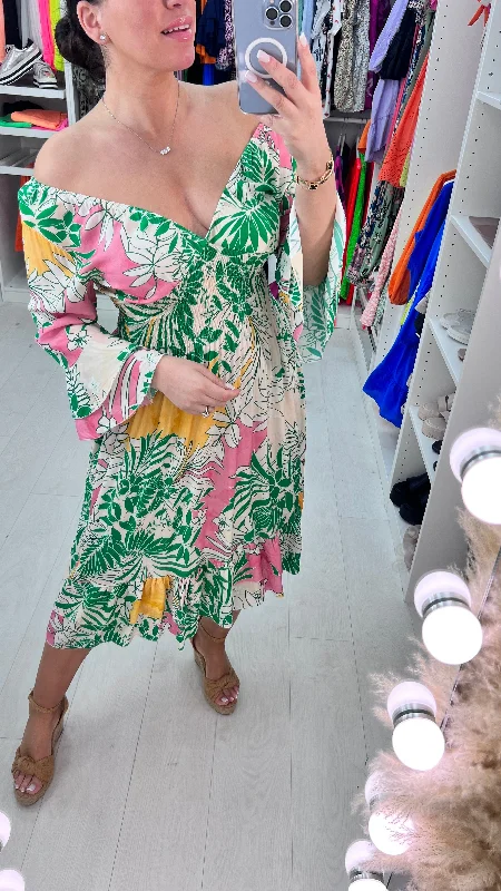 Deal Alert Cornetto Vibrant Floral Print Ruffle Hem Dress