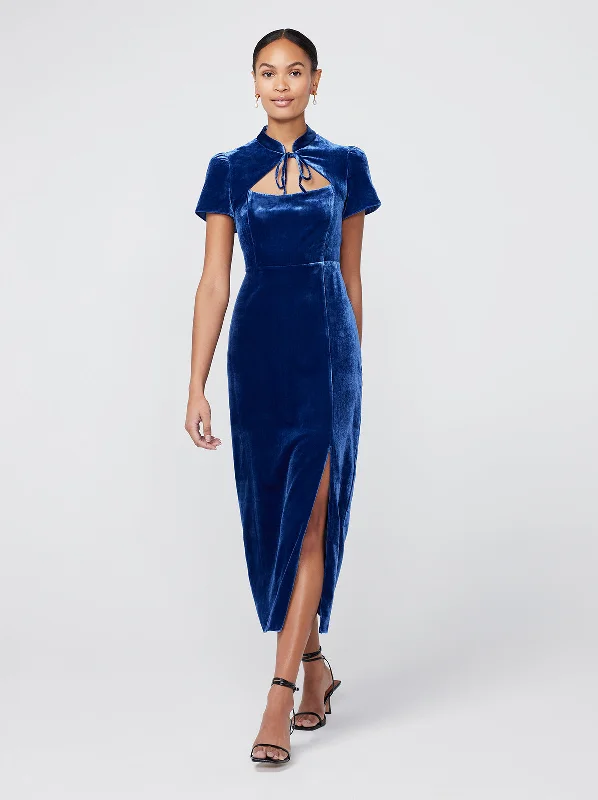 Super Deal Carmella Navy Velvet Midi Dress