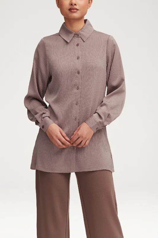 Great Deals Jaserah Button Down Top - Taupe