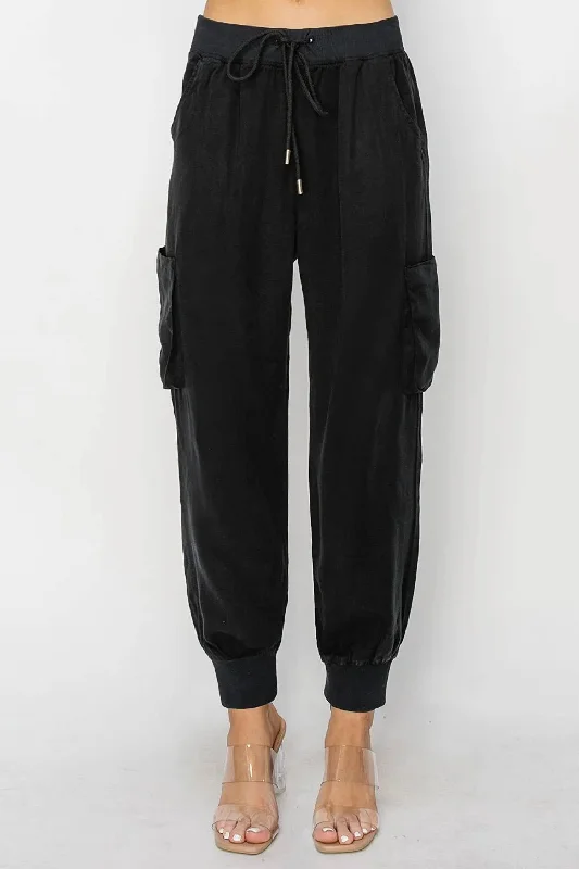 Early Access Cargo Jogger Pants In Black