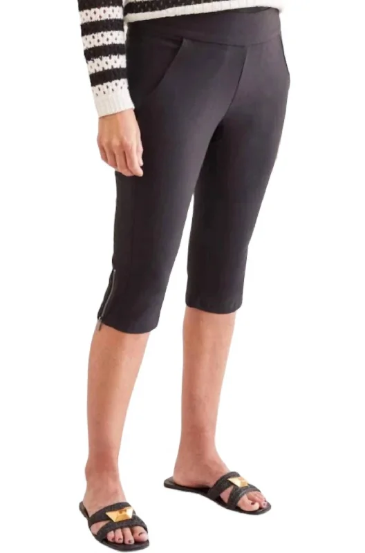 Get It Before It’s Gone Flatten It Pull On Capri Pants In Black