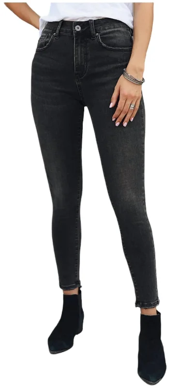 Act Now Skinny Jeans In Washed Black
