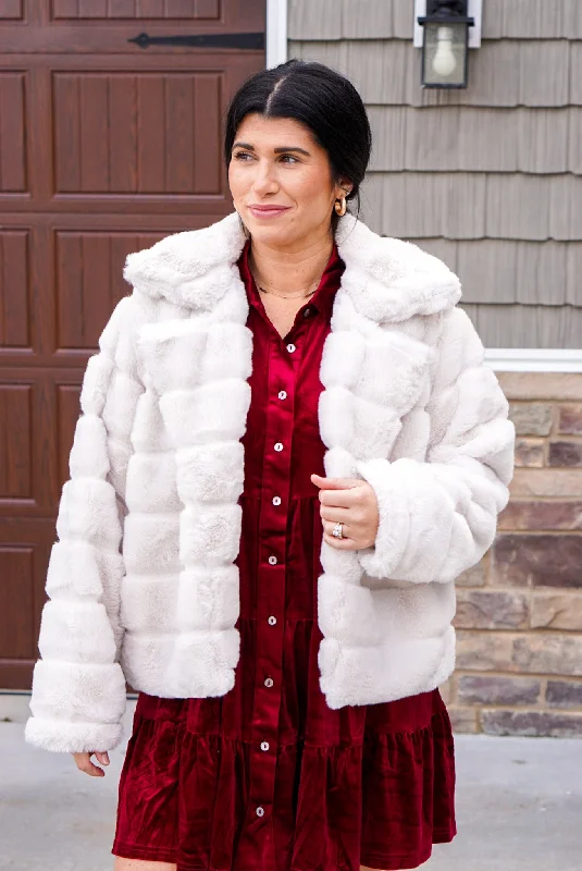 Year-End Sale Arctic Glamour Cream Fur Jacket