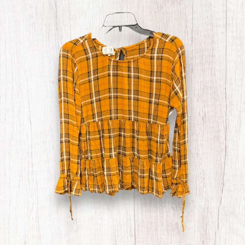 Best Deals Top Long Sleeve By Maurices In Plaid Pattern, Size: M