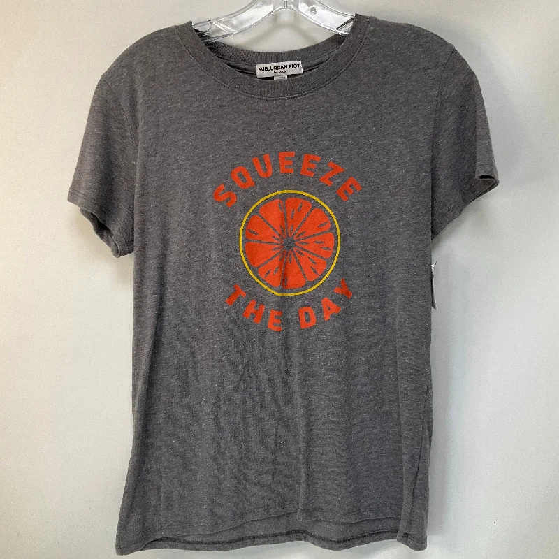 Instant Discount Top Short Sleeve By Cme In Grey, Size: S